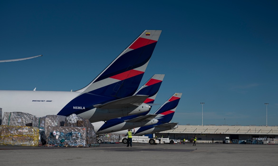 Latam Airlines traslada carga al AIFA
